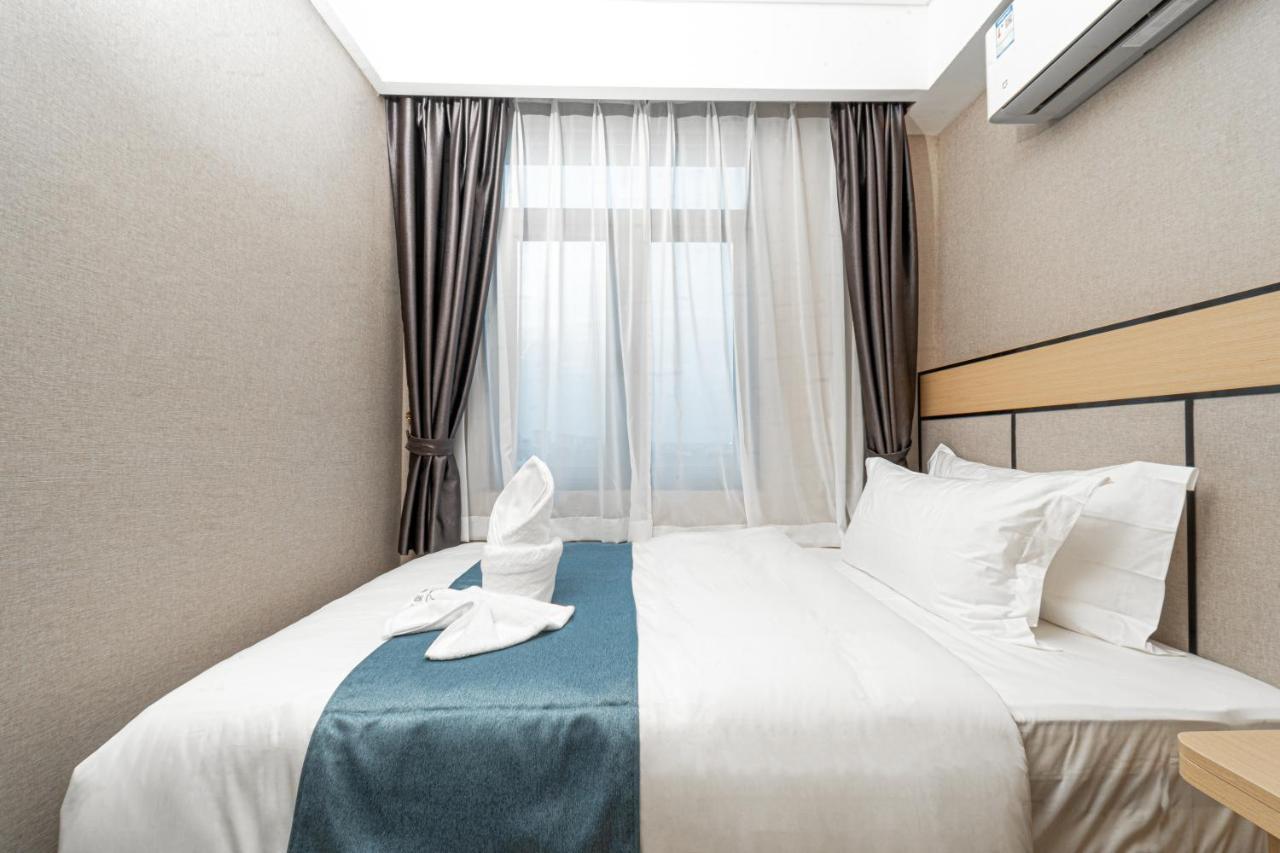 Ark Hotel Phnom-Penh Buitenkant foto