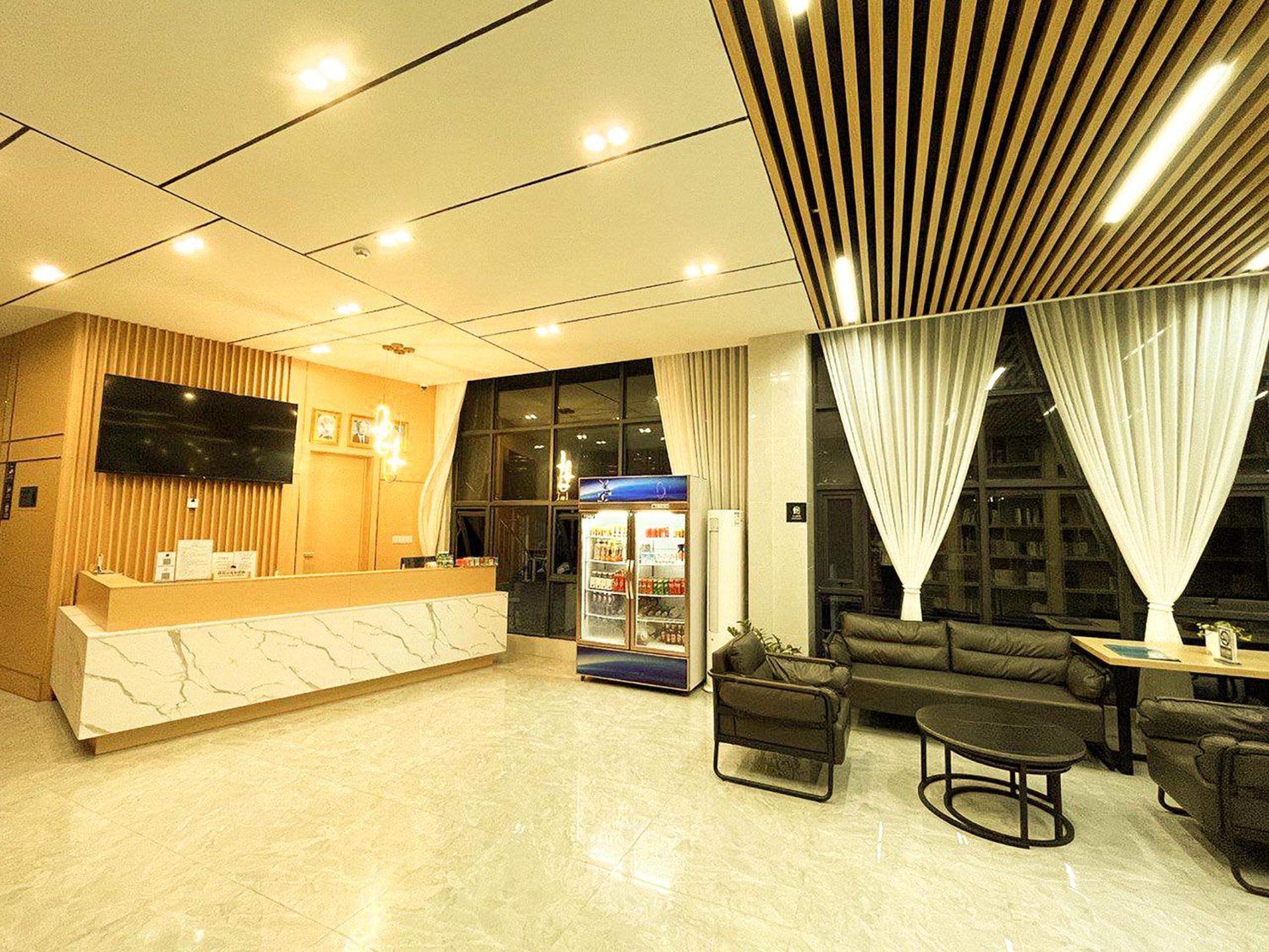 Ark Hotel Phnom-Penh Buitenkant foto